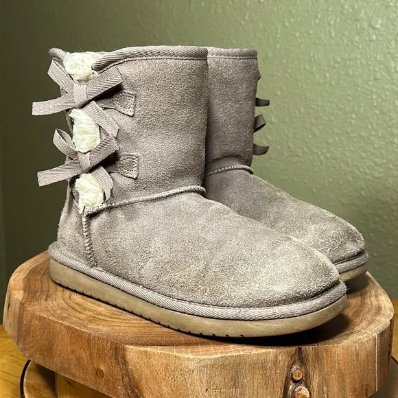 KOOLABURRA by UGG Victoria Women’s Short Winter Boots - Picture 1 of 15